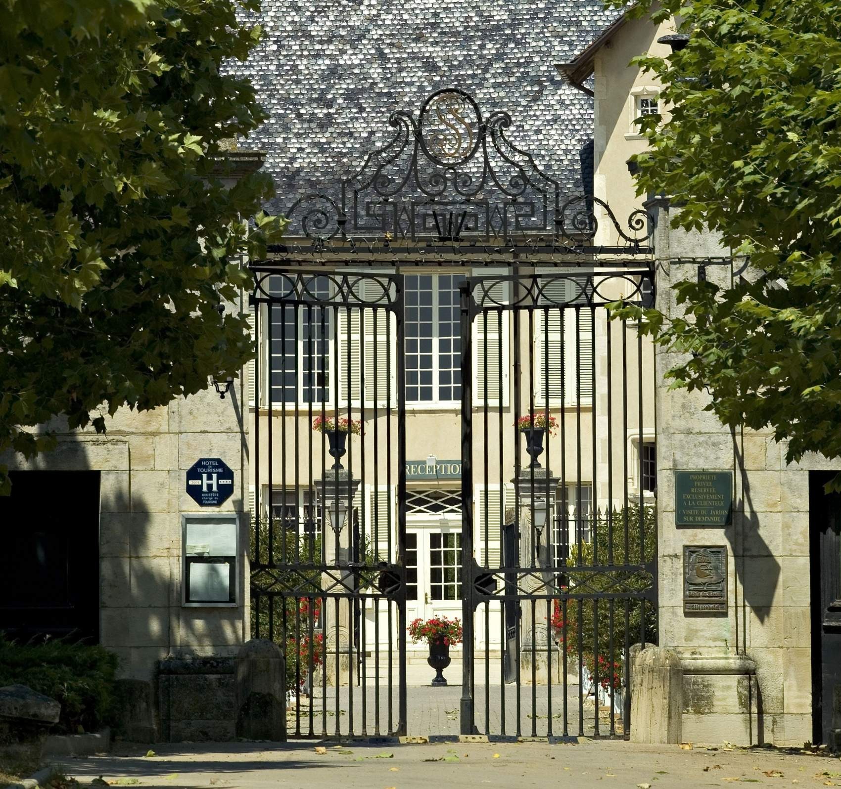 Accueil et terrasse Château de Pizay